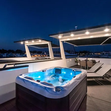 Botel Rooftop Houseboat With Sea Panorama