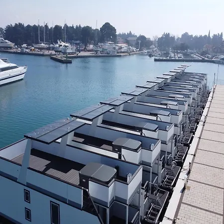 Botel Rooftop Houseboat With Sea Panorama
