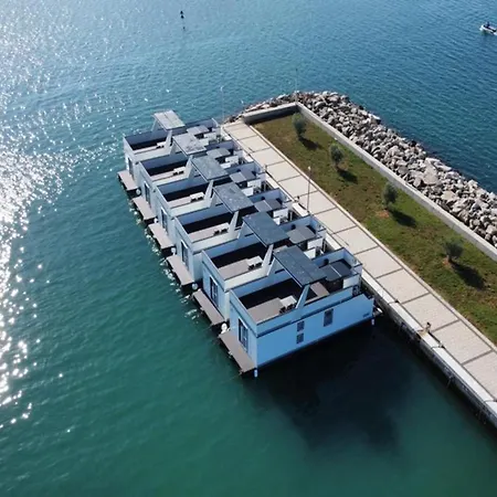 Rooftop Houseboat With Sea Panorama 3* Novigrad Istria
